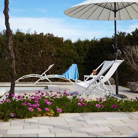 Trulli Azzalema With Exclusive Pool Villa บรินดิซิ ภายนอก รูปภาพ