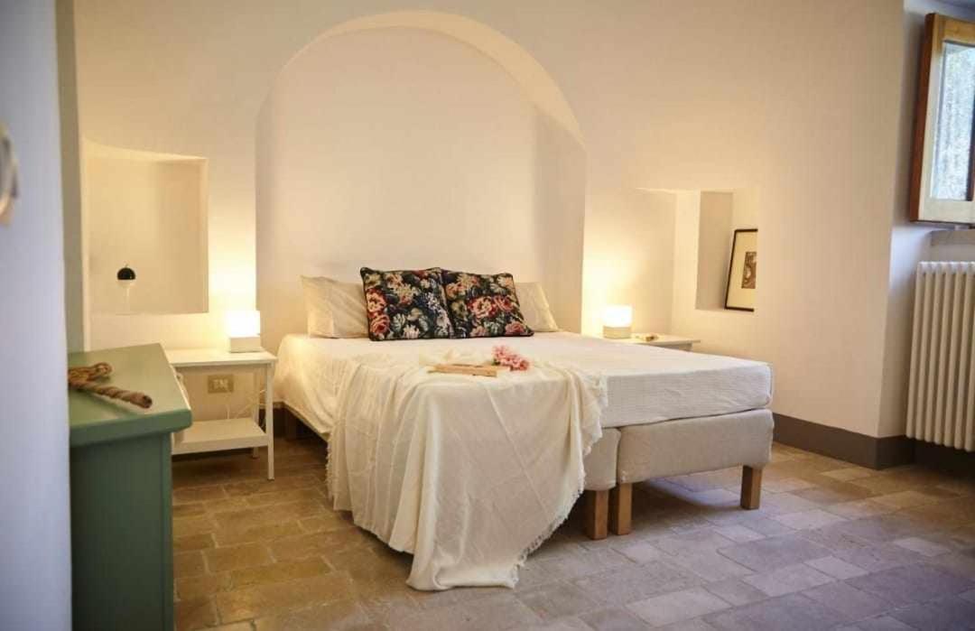 Trulli Azzalema With Exclusive Pool Villa บรินดิซิ ภายนอก รูปภาพ